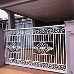 Bayan Baru Homestay @ Taman Sri Nibong